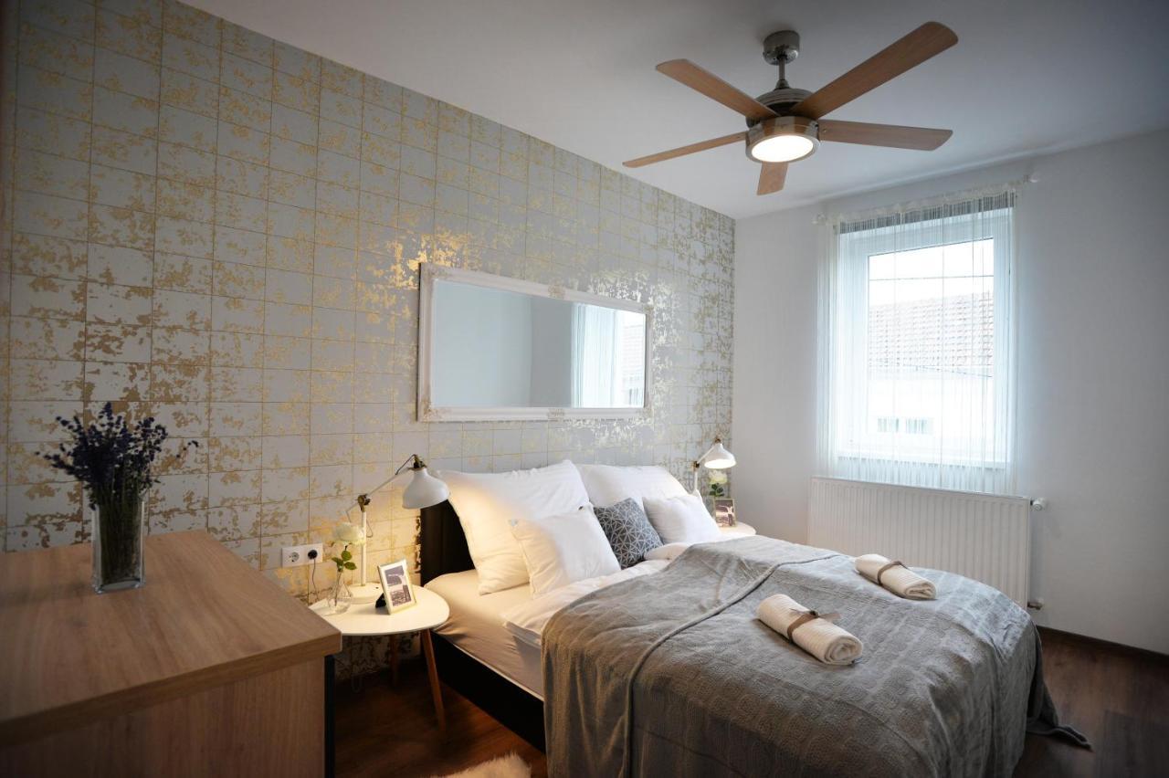 One Luxury Suites Eger Ngoại thất bức ảnh